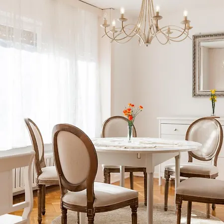Artorius Apartment